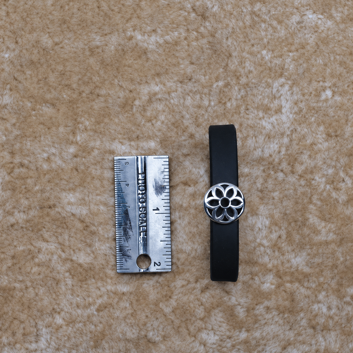 Rosette Rubber Biscuit